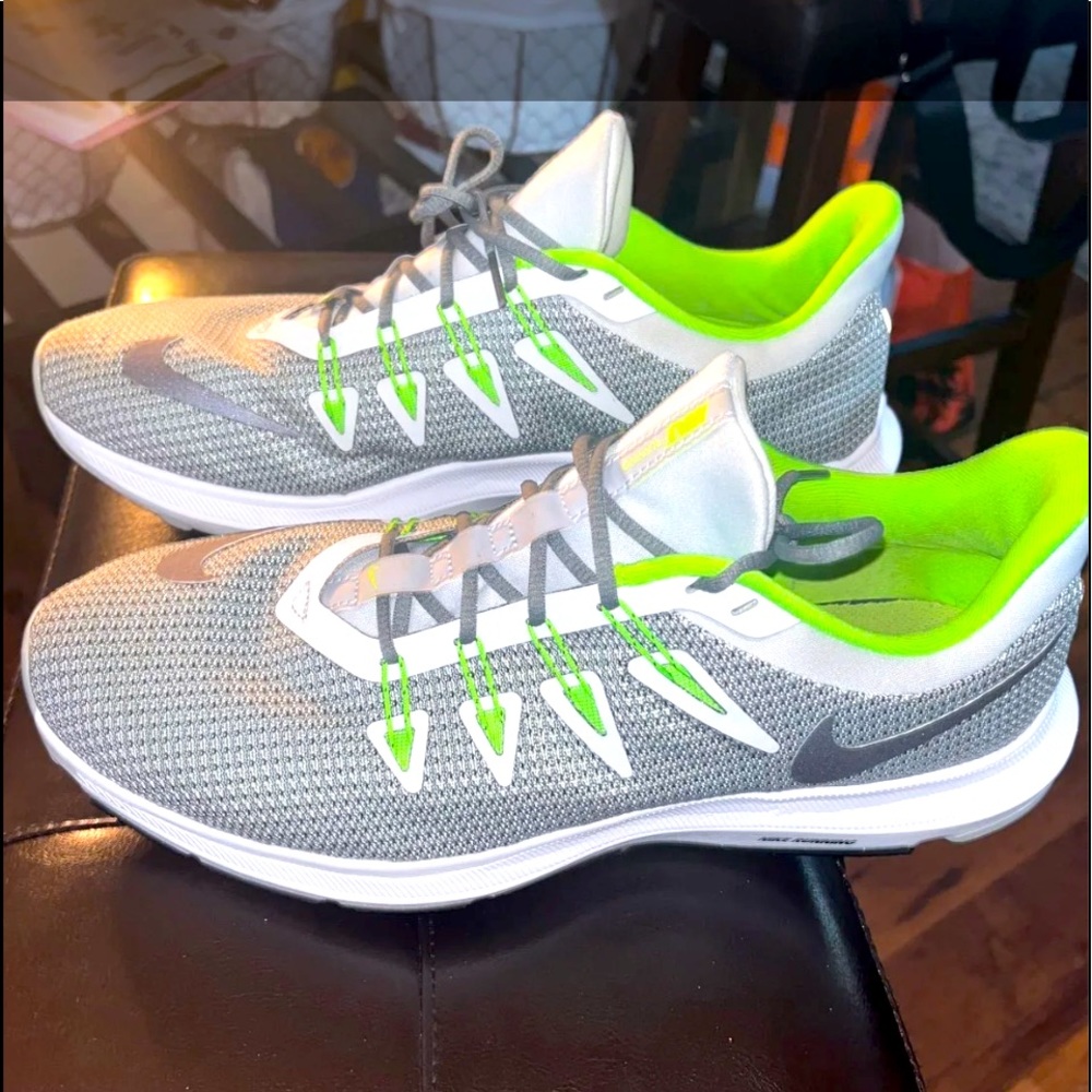 Nike Men's Quest Running Shoes size 10.5